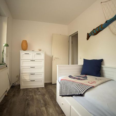Schoene Ferienwohnung Breege Exterior foto
